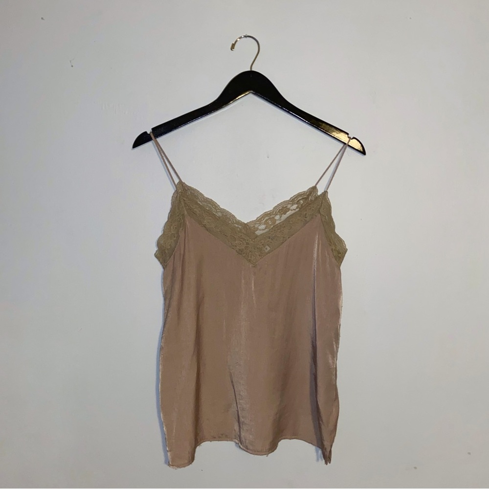 Boutique lace tank top